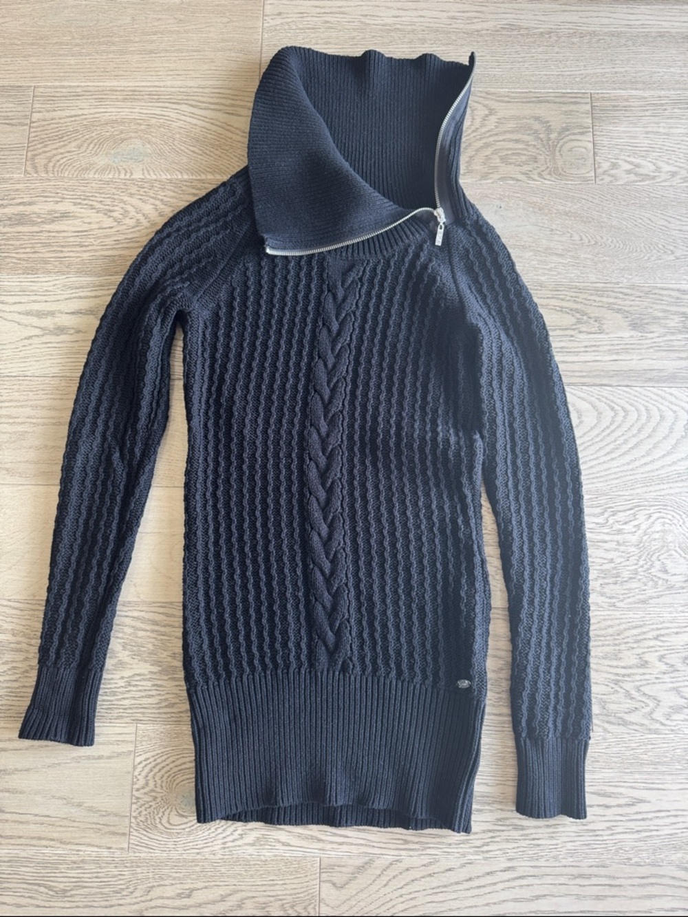 GUESS Woman’s Black Cable Funnel Zip Turtleneck Tunic Sweater
